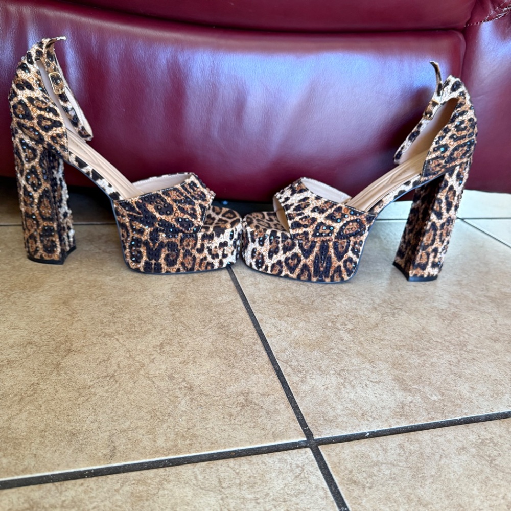 JUST ARRIVED;  Azalea Wang Wilmore Leopard  Rhinestone  Platform SZ 10 Orig $190 - Picture 10 of 15